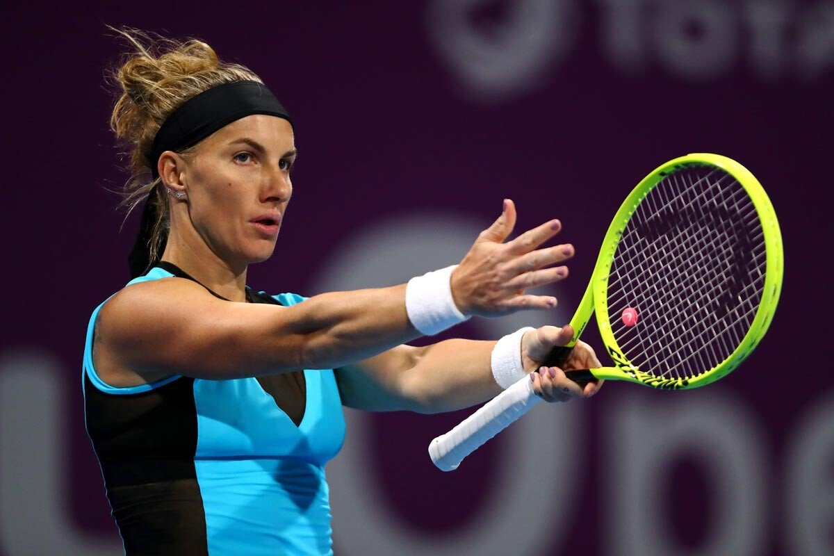 Russian Female Tennis Stars: Dominating the Court With Skill and Grit